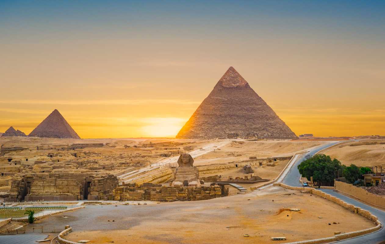 The Ultimate Guide to Exploring the Pyramids of Giza